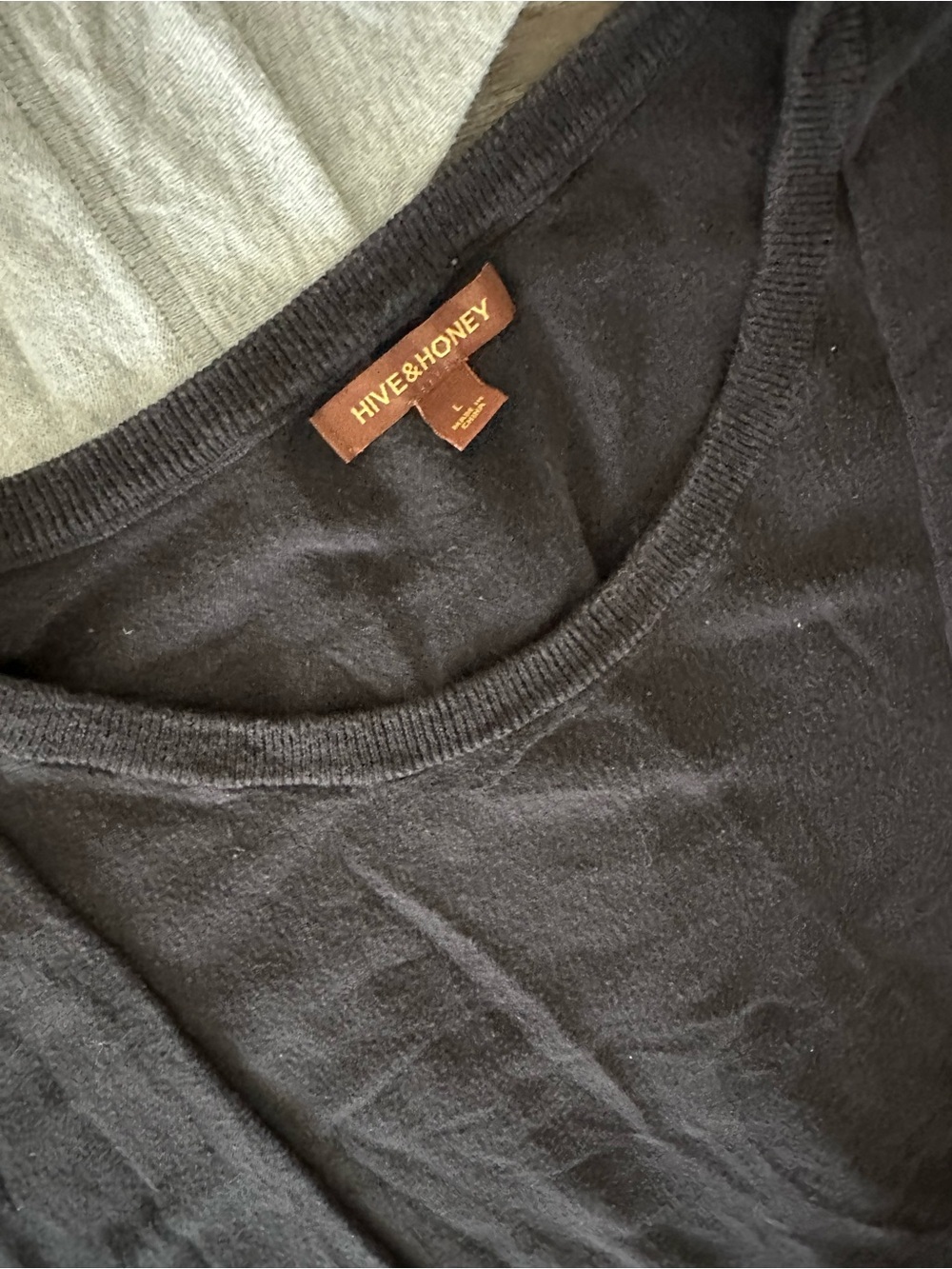 Hive & Honey Heather Gray and Black Scoop Neck Tee - Picture 3 of 4
